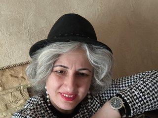 دردشة الفيديو المثيرة QueenSusana