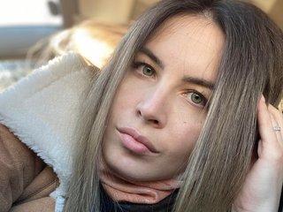 دردشة الفيديو المثيرة Raisa1gee