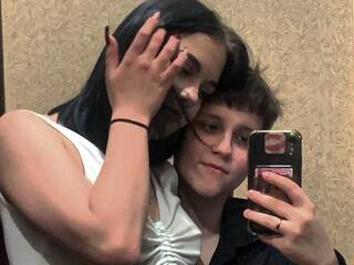 دردشة الفيديو المثيرة Raven-Radiant