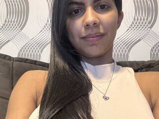 دردشة الفيديو المثيرة Ravennaheat