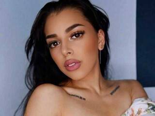 دردشة الفيديو المثيرة RayssaRays