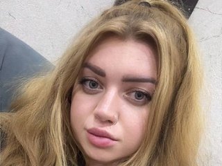 دردشة الفيديو المثيرة RedMadonna