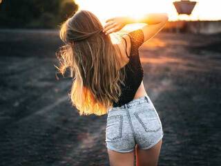 دردشة الفيديو المثيرة RegFox-1