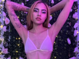 دردشة الفيديو المثيرة RemiDarklace