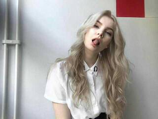 دردشة الفيديو المثيرة RinaRia