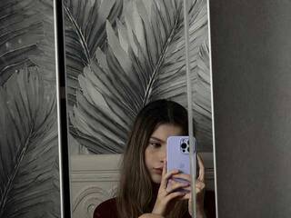 دردشة الفيديو المثيرة MysticalLola