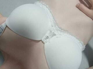 دردشة الفيديو المثيرة RitaKissa