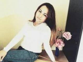 دردشة الفيديو المثيرة roksann