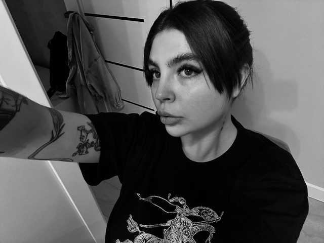 صورة الملف الشخصي RoseMoonn