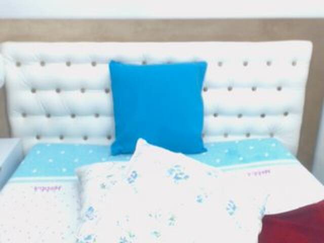 لقطات البث RosieLuxe