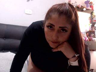 دردشة الفيديو المثيرة ROUSE-22