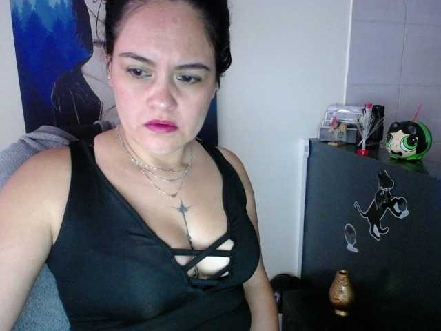 لقطات البث RoxaneFox