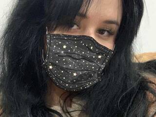 دردشة الفيديو المثيرة RoxiDarQs