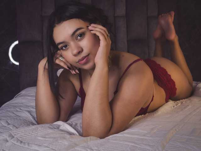 صورة الملف الشخصي roxie-rouge