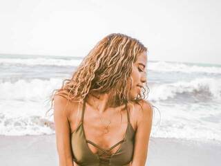 دردشة الفيديو المثيرة roxy-cooper