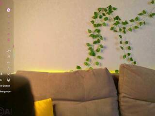 دردشة الفيديو المثيرة Roxy-Sunny