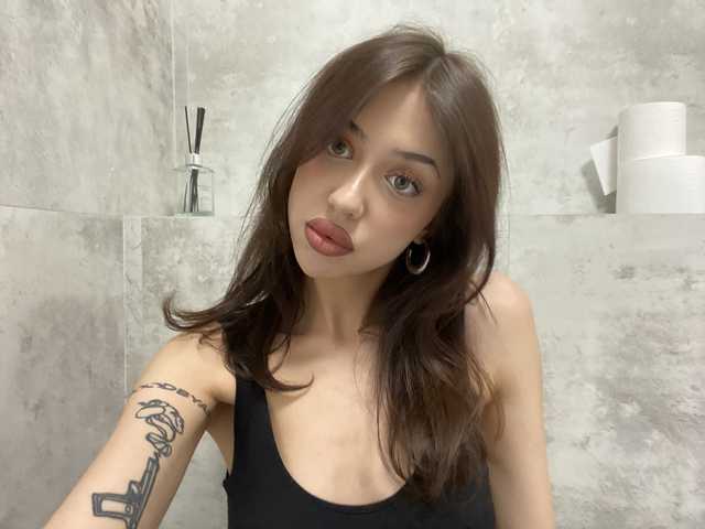 صورة الملف الشخصي RoxyBullet