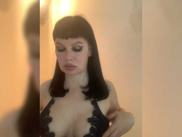 لقطات البث RoyalBreasts