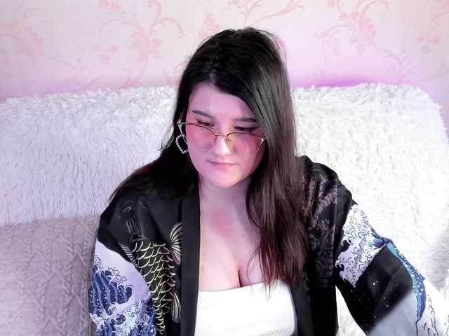 لقطات البث SaanviUwU