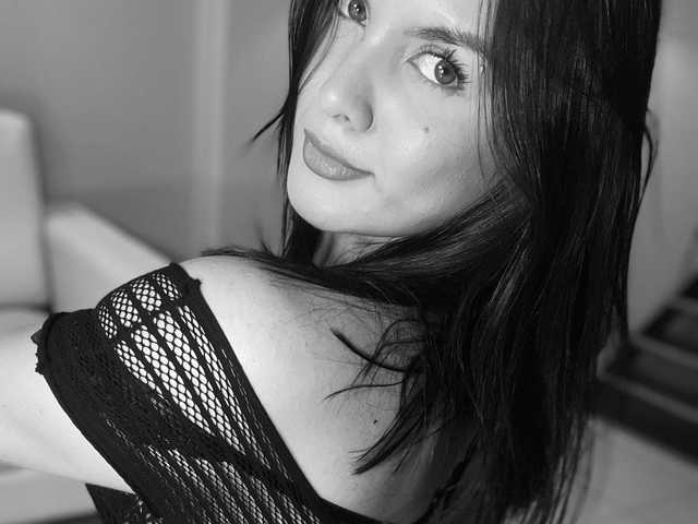 صورة الملف الشخصي MiaCavalli