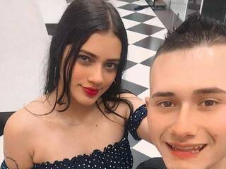 دردشة الفيديو المثيرة sacha-adam