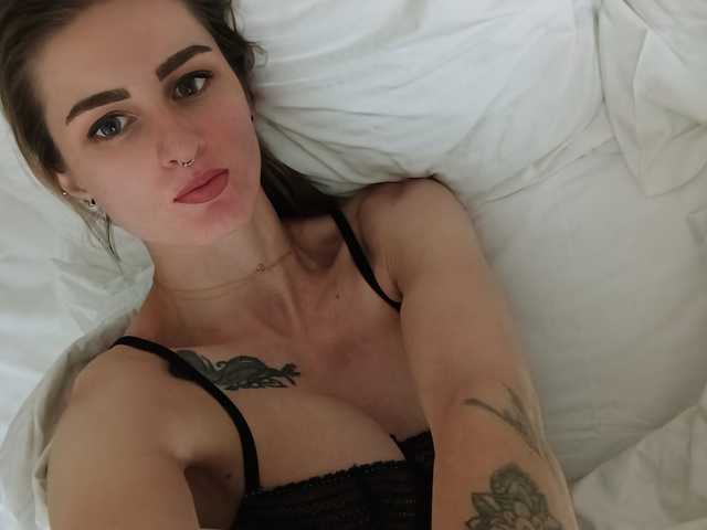 صورة الملف الشخصي Tina_Valin