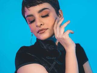 دردشة الفيديو المثيرة SakuraHanu