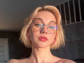 دردشة الفيديو المثيرة sakuramt