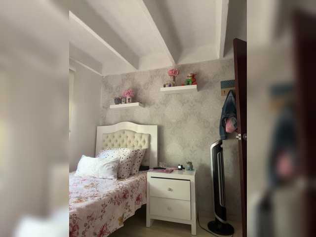 لقطات البث SallyeLeins