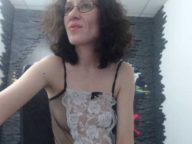 لقطات البث SallySnatch