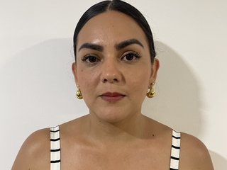 دردشة الفيديو المثيرة salome-fox10