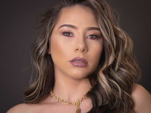 صورة الملف الشخصي SamanthaMoor1