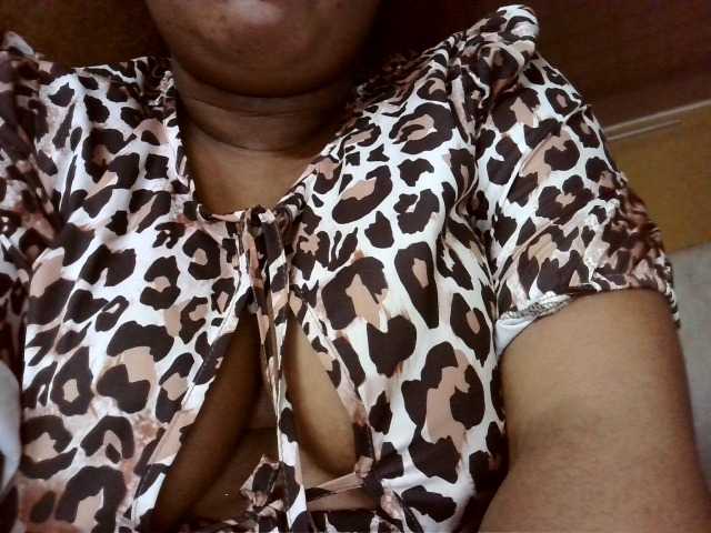 لقطات البث Sanelle