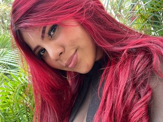 دردشة الفيديو المثيرة Sara4jones