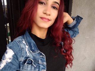 دردشة الفيديو المثيرة Saraa-Miller