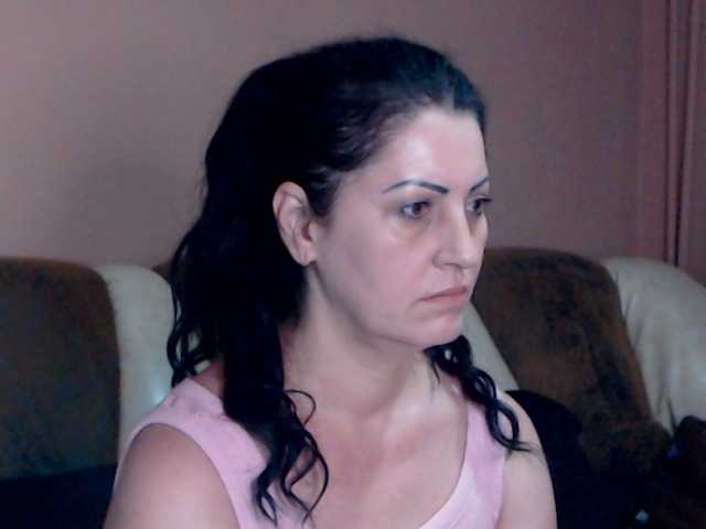 لقطات البث SaraAnn