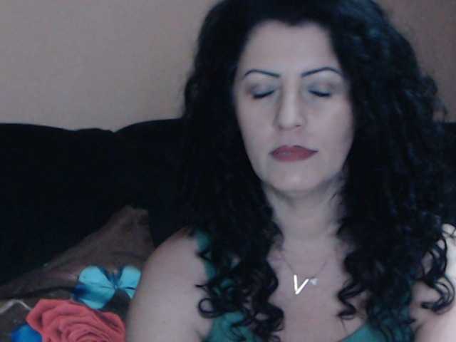 لقطات البث SaraAnn