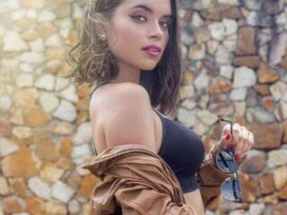 دردشة الفيديو المثيرة SaraaSweet