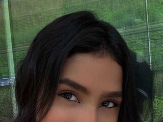 دردشة الفيديو المثيرة sarah-fenty