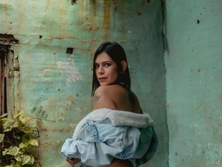 دردشة الفيديو المثيرة sarahyates