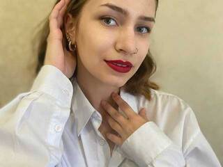 دردشة الفيديو المثيرة SaraParK