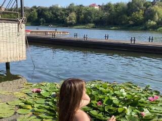 دردشة الفيديو المثيرة SarraMelluBabe