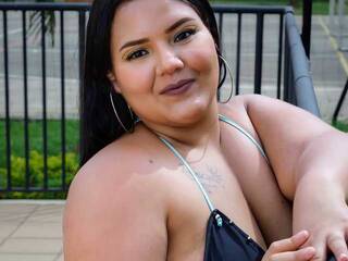 دردشة الفيديو المثيرة Sashira