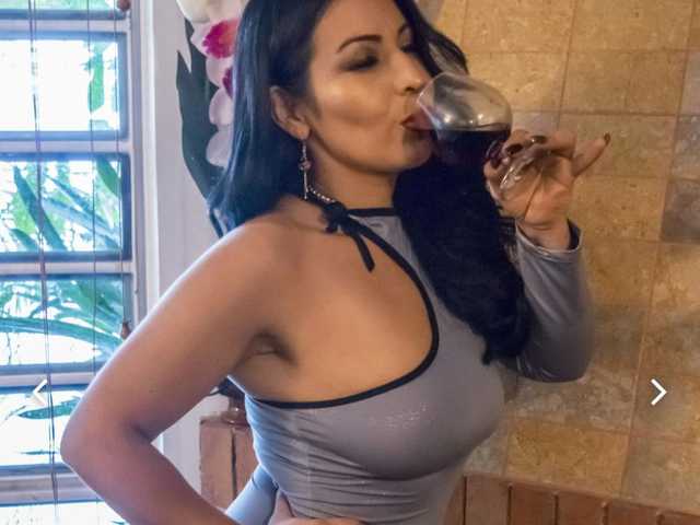 صورة الملف الشخصي ScarlettElenor