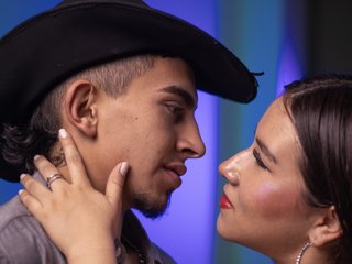 دردشة الفيديو المثيرة ScottAress