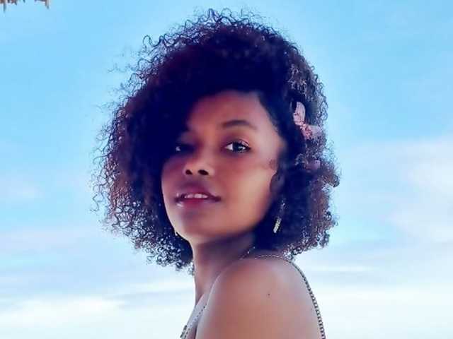 صورة الملف الشخصي SelenaJoya