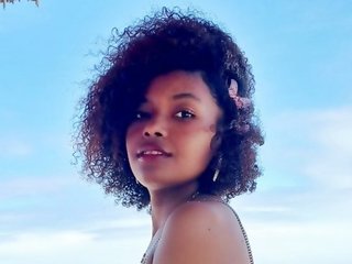 دردشة الفيديو المثيرة SelenaJoya