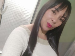 دردشة الفيديو المثيرة SelennaRouss