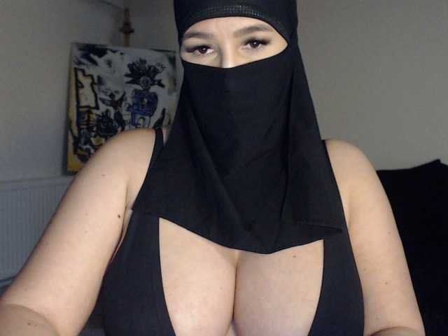 لقطات البث SelmaAzmani