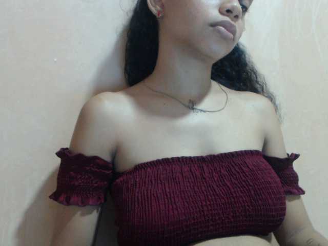 لقطات البث serenaafoxx